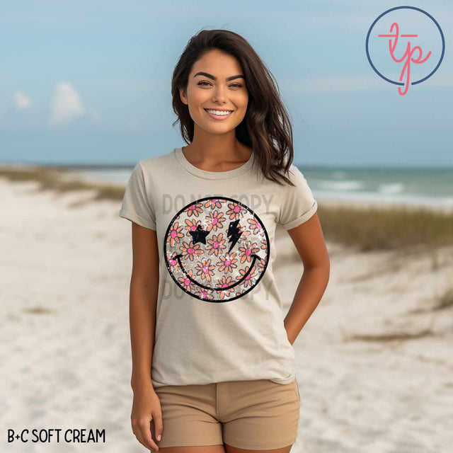 Grunge Daisy Smiley Orange Pink